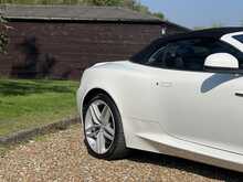 Aston Martin DB9 V12 Carbon Edition