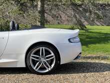 Aston Martin DB9 V12 Carbon Edition