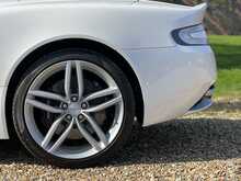 Aston Martin DB9 V12 Carbon Edition