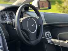 Aston Martin DB9 V12 Carbon Edition