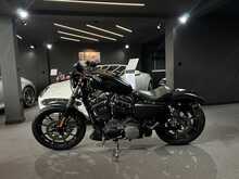 Harley-Davidson Sportster Iron 883 XL883N