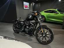 Harley-Davidson Sportster Iron 883 XL883N