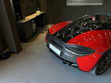 McLaren 570S T V8 Spider