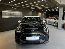 MINI Electric Hatch 32.6kWh Level 3 3dr Hatchback