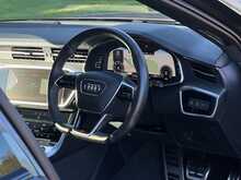 Audi A6 Avant TDI Black Edition 