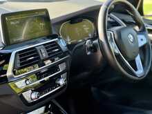 BMW iX3 Premier Edition 