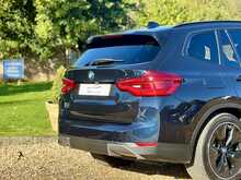 BMW iX3 Premier Edition 