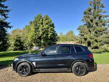 BMW iX3 Premier Edition 