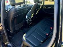 BMW iX3 Premier Edition 