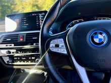 BMW iX3 Premier Edition 