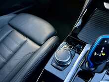 BMW iX3 Premier Edition 