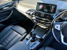 BMW iX3 Premier Edition 