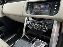 Land Rover Range Rover SDV8 Vogue