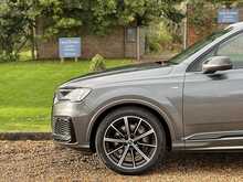 Audi Q7 3.0 TFSI V6 55 Black Edition