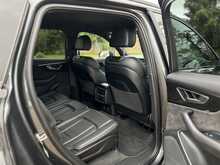 Audi Q7 3.0 TFSI V6 55 Black Edition