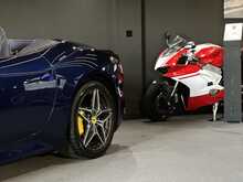 Ferrari California V8 T 
