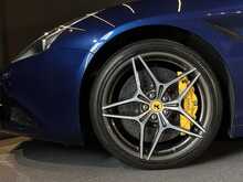 Ferrari California V8 T 