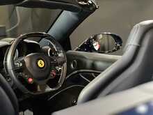 Ferrari California V8 T 