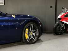 Ferrari California V8 T 
