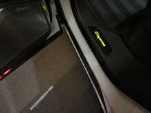 Porsche Cayenne V6 E-Hybrid Platinum Edition 