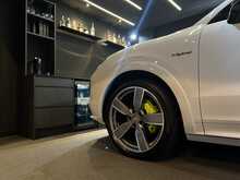 Porsche Cayenne V6 E-Hybrid Platinum Edition 