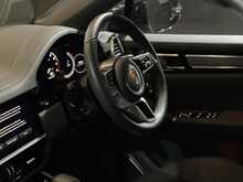 Porsche Cayenne V6 E-Hybrid Platinum Edition 
