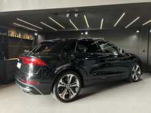 Audi SQ8 4.0 TFSI V8 Black Edition