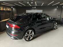 Audi SQ8 4.0 TFSI V8 Black Edition