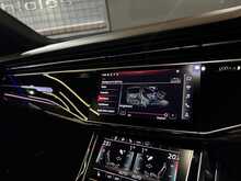Audi SQ8 4.0 TFSI V8 Black Edition