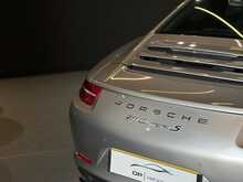 Porsche 911 3.8 991 Carrera S Coupe PDK