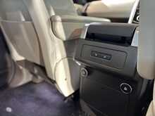 Land Rover Discovery 3.0 SD V6 HSE