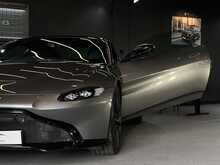 Aston Martin Vantage 4.0 V8 Coupe