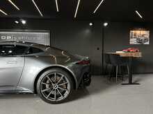 Aston Martin Vantage 4.0 V8 Coupe