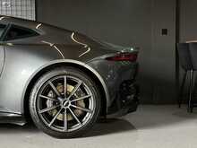 Aston Martin Vantage 4.0 V8 Coupe