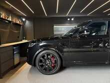 Land Rover Range Rover Sport 2.0 P400e HSE Dynamic Black
