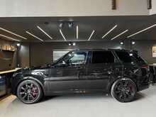 Land Rover Range Rover Sport 2.0 P400e HSE Dynamic Black
