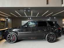 Land Rover Range Rover Sport 2.0 P400e HSE Dynamic Black