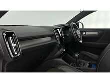 Volvo XC40 T3 R-Design 
