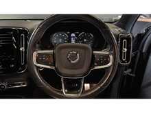 Volvo XC40 T3 R-Design 