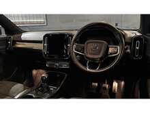 Volvo XC40 T3 R-Design 