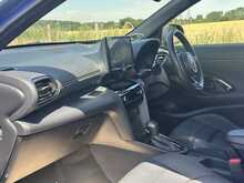 Toyota Yaris Cross VVT-h Premiere Edition 