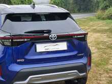 Toyota Yaris Cross VVT-h Premiere Edition 