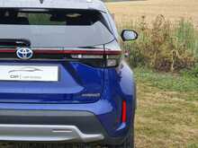 Toyota Yaris Cross VVT-h Premiere Edition 