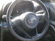 Toyota Yaris Cross VVT-h Premiere Edition 