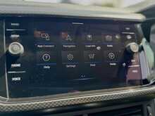 Volkswagen T-Cross TSI SE
