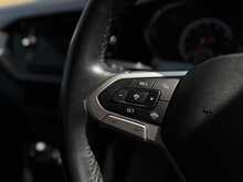 Volkswagen T-Cross TSI SE