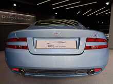 Aston Martin DB9  