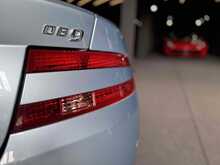 Aston Martin DB9  