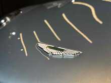 Aston Martin DB9  