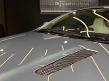 Aston Martin DB9  